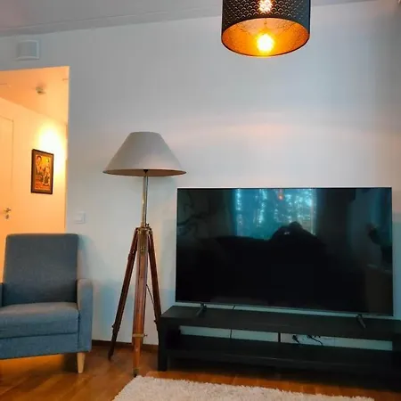 Cosy One Bedroom + Free Private Parking Lejlighed *